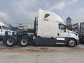 đại lý freightliner 1 giường uy tín - bán xe đầu kéo mỹ freightliner trả góp