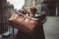 Chọn túi xách du lịch như thế nào hợp lý?