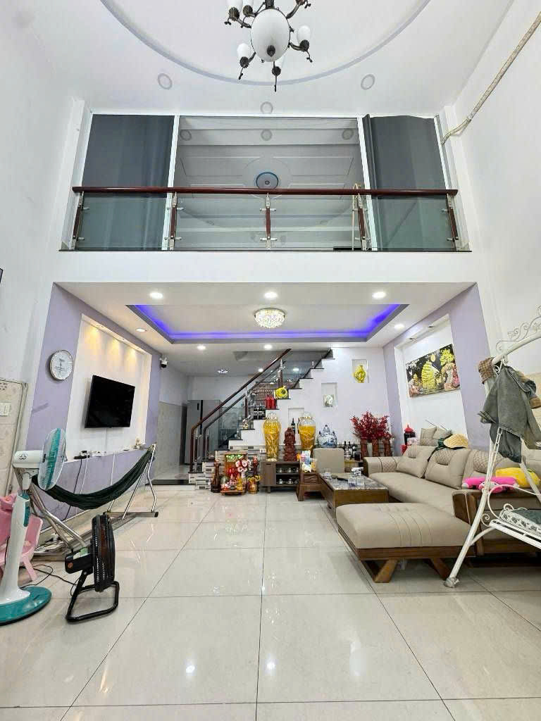 Bán nhà 1/ Trịnh Đình Trọng, Tân Phú - 3 tầng - ngang 5.5m - HXH - 4PN - hơn 7.5 tỷ(tl)