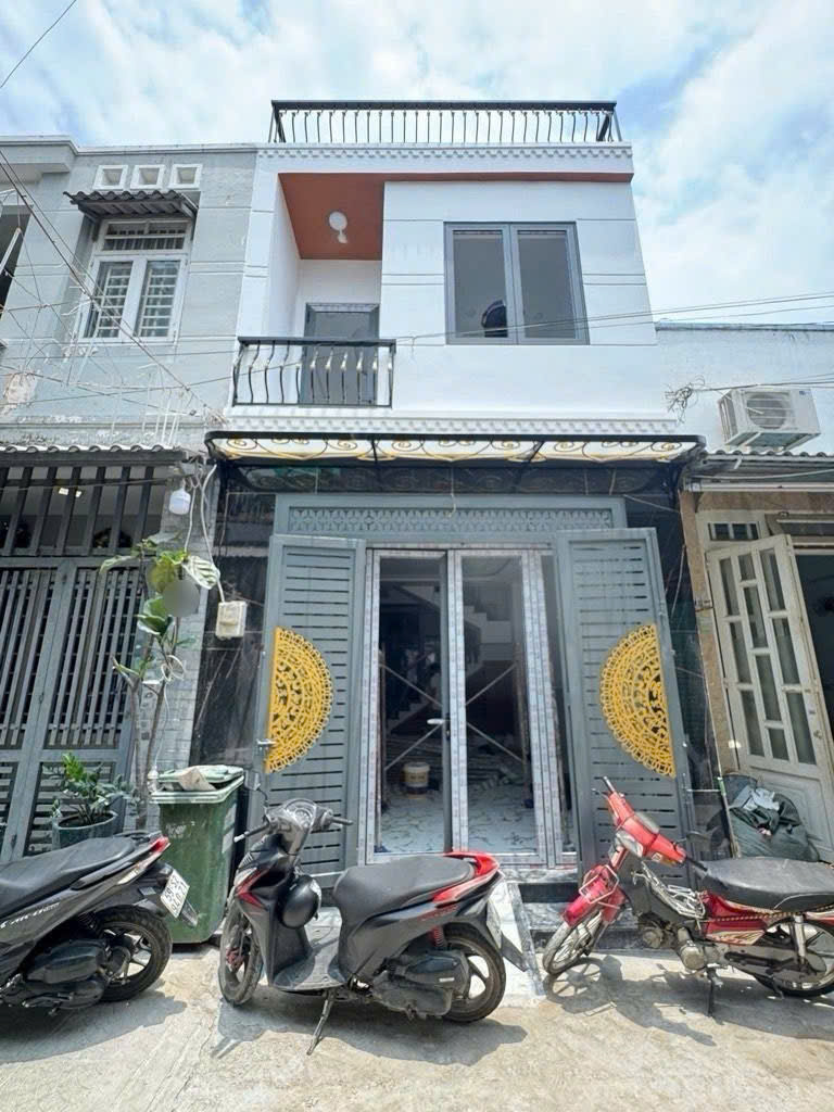 Nhà gần Chợ GÒ XOÀI - HXH - 4x12m - giáp Tân Phú, sát mặt tiền - 4.9 tỷ (tl)