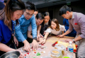 05 Hoạt Động Team Building Trong Nhà Sôi Động cho Company Trip