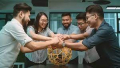 Game team building trong nhà và ngoài trời tăng kết nối nhóm