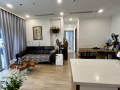 Vinhomes Gardenia 2 ngủ, 2 WC tầng trung, đang cho thuê 30 triệu/tháng