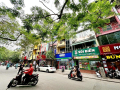 MẶT PHỐ NGUYÊN HỒNG SIÊU PHẨM KINH DOANH VỈA HÈ GIÁ 28TỶ MẶT TIỀN 6M